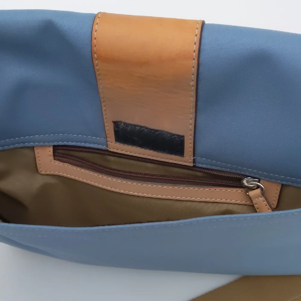 Coach messenger bag
